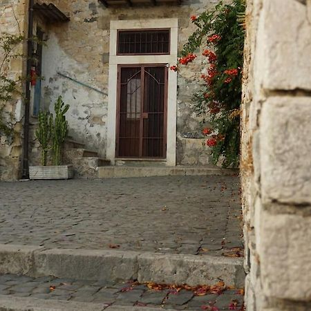 Casa Al Teatro Leilighet Terracina Eksteriør bilde