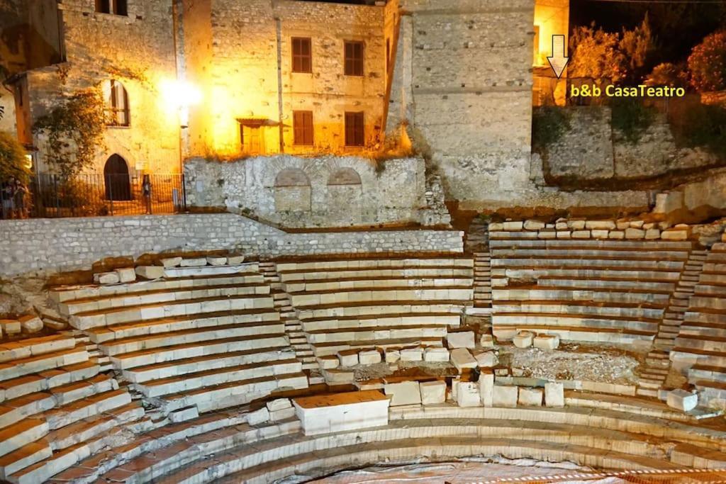 Casa Al Teatro Leilighet Terracina Eksteriør bilde