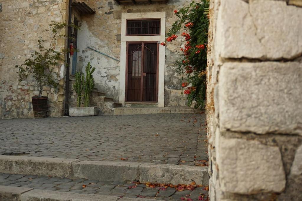 Casa Al Teatro Leilighet Terracina Eksteriør bilde
